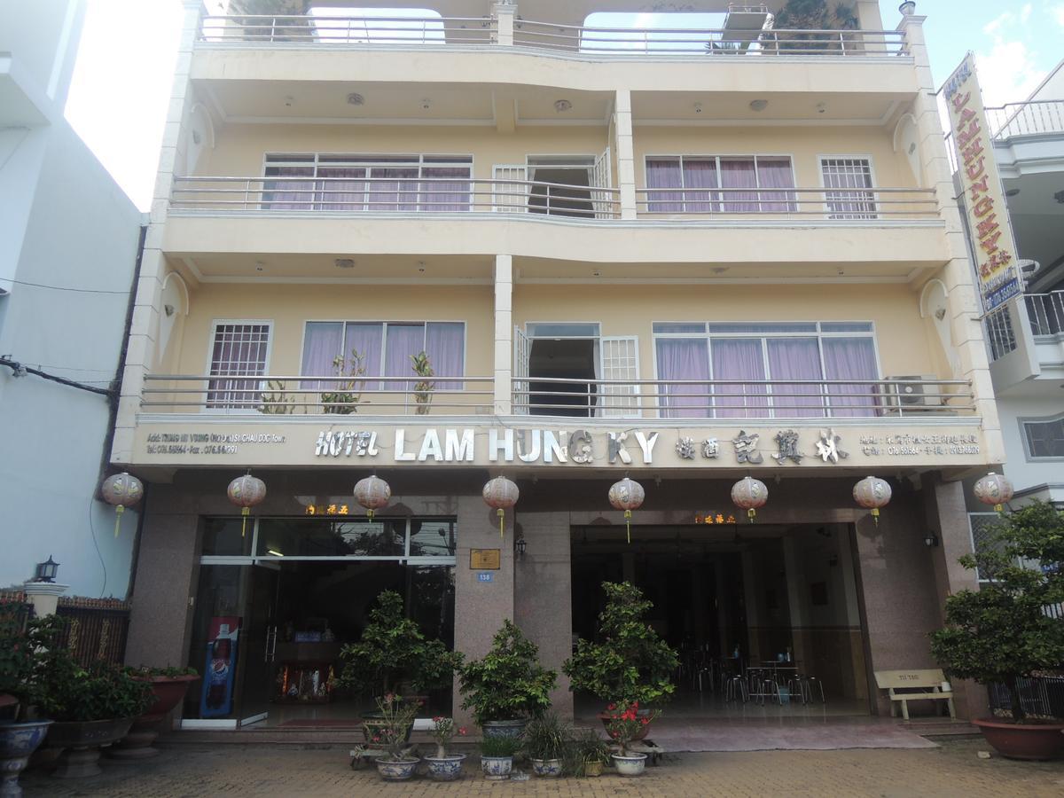 Lam Hung Ky Motel Chau Doc Exterior photo